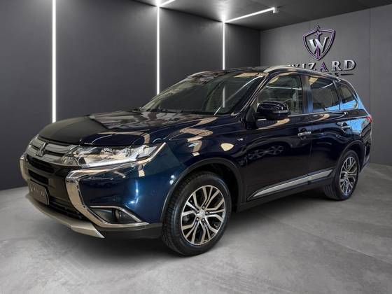 MITSUBISHI OUTLANDER 3.0 GT 4X4 V6 24V GASOLINA 4P AUTOMÁTICO MITSUBISHI OUTLANDER 3.0 GT 4X4 V6 24V GASOLINA 4P AUTOMÁTICO